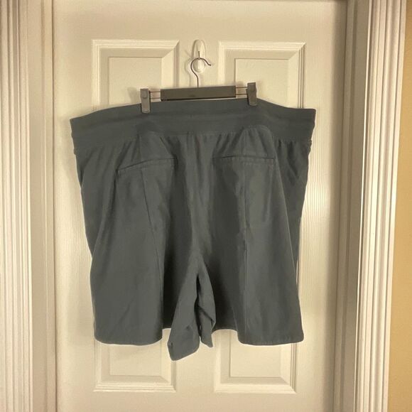 Athleta Farallon Midi Short Size 3X Black 7 Inch Inseam Casual Comfort Plus Sz N - Picture 5 of 12